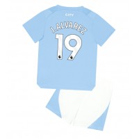Echipament fotbal Manchester City Julian Alvarez #19 Tricou Acasa 2023-24 pentru copii maneca scurta (+ Pantaloni scurti)